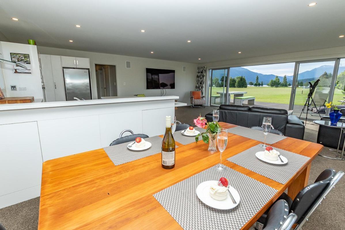 Poppa Pete'S - Te Anau Holiday Home Exterior photo