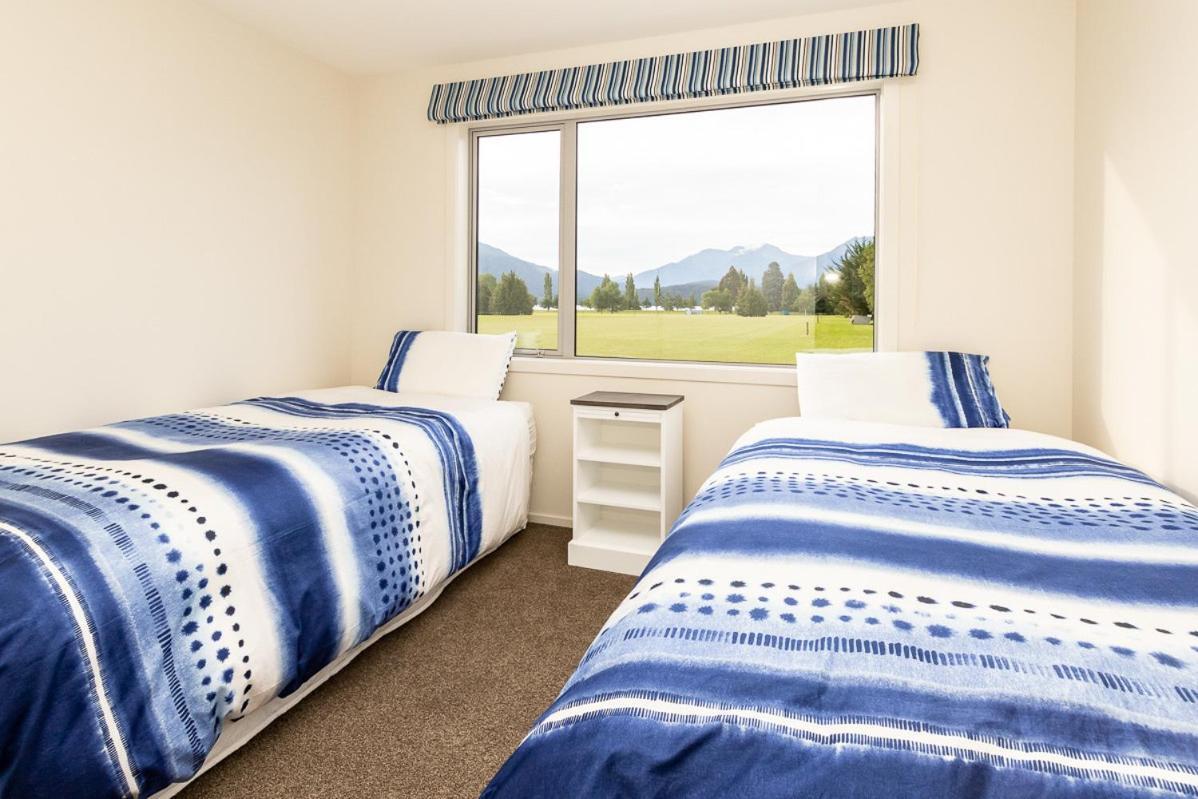 Poppa Pete'S - Te Anau Holiday Home Exterior photo
